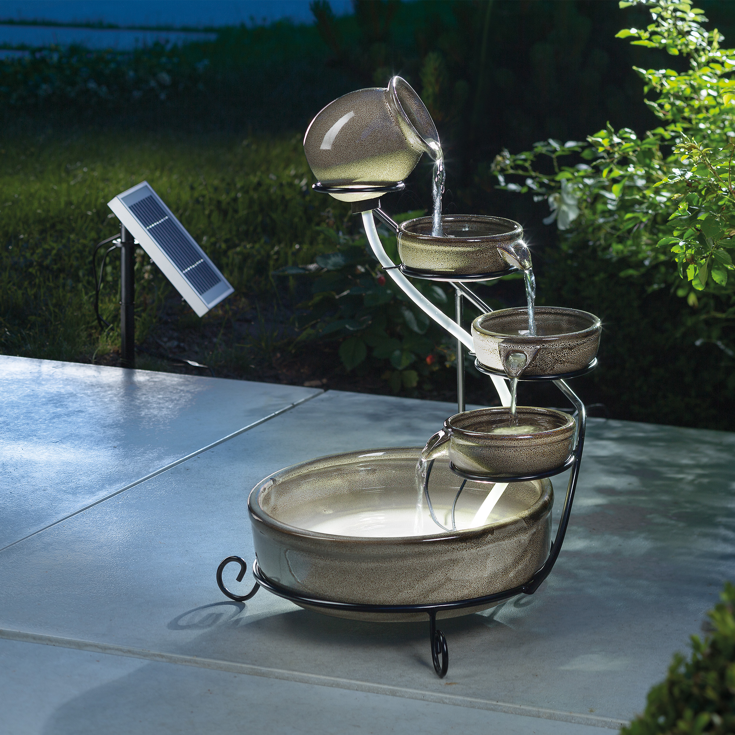 Solar Kaskadenbrunnen mit Akku + LED Springbrunnen