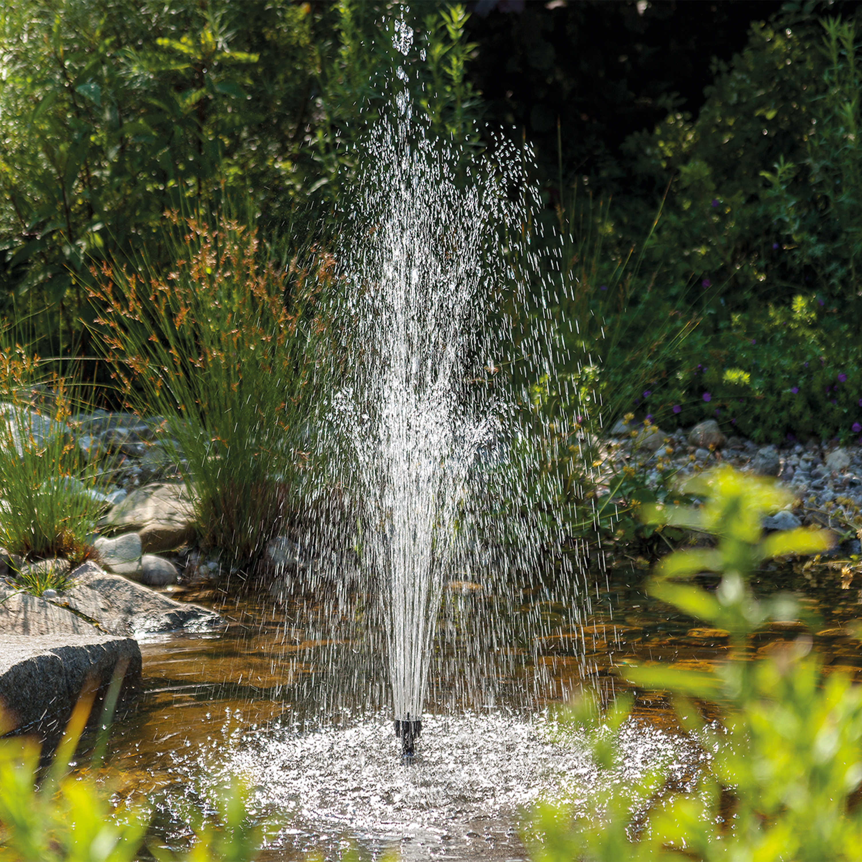 Solar Teichpumpe 50W 1750l/h Solarpumpe Gartenteich Springbrunnen
